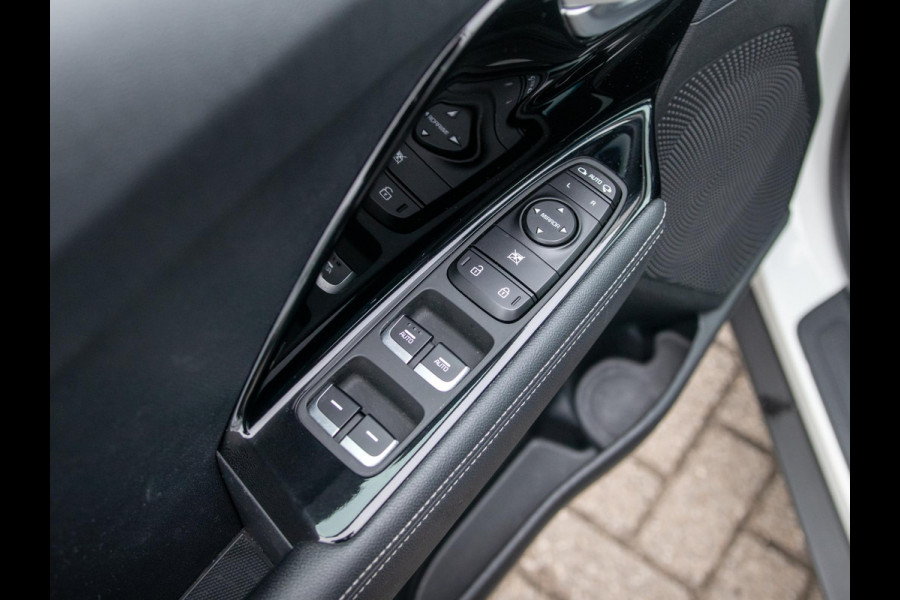 Kia Niro 1.6 GDi Hybrid DynamicLine l Navigatie l Trekhaak l