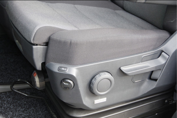 Volkswagen Crafter 2.0 TDI L3H2 177PK AUT. 2X SCHUIFDEUR, LED, TREKHAAK, ADAPT. CRUISE, NAVI, AIRCO, STOELVERWARMING, GEVEERDE STOEL, NL AUTO, NAP