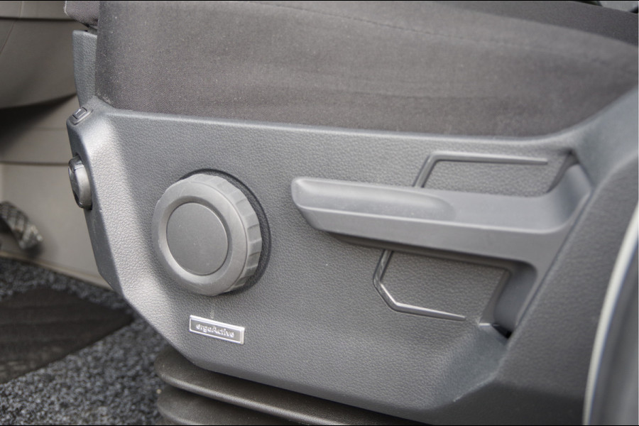 Volkswagen Crafter 2.0 TDI L3H2 177PK AUT. 2X SCHUIFDEUR, LED, TREKHAAK, ADAPT. CRUISE, NAVI, AIRCO, STOELVERWARMING, GEVEERDE STOEL, NL AUTO, NAP