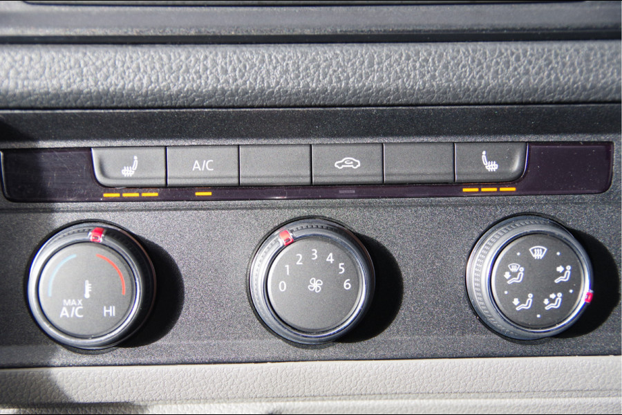 Volkswagen Crafter 2.0 TDI L3H2 177PK AUT. 2X SCHUIFDEUR, LED, TREKHAAK, ADAPT. CRUISE, NAVI, AIRCO, STOELVERWARMING, GEVEERDE STOEL, NL AUTO, NAP
