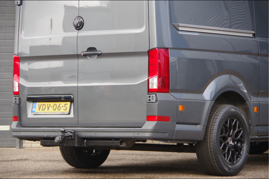 Volkswagen Crafter 2.0 TDI L3H2 177PK AUT. 2X SCHUIFDEUR, LED, TREKHAAK, ADAPT. CRUISE, NAVI, AIRCO, STOELVERWARMING, GEVEERDE STOEL, NL AUTO, NAP