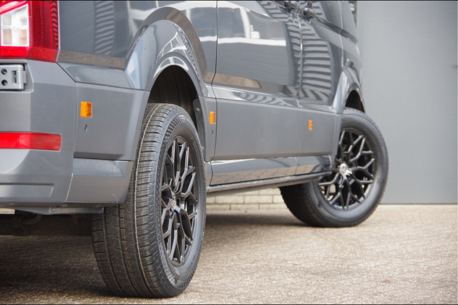 Volkswagen Crafter 2.0 TDI L3H2 177PK AUT. 2X SCHUIFDEUR, LED, TREKHAAK, ADAPT. CRUISE, NAVI, AIRCO, STOELVERWARMING, GEVEERDE STOEL, NL AUTO, NAP