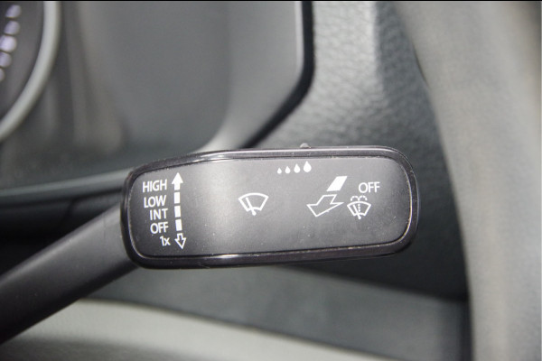 Volkswagen Crafter 2.0 TDI L3H2 177PK AUT. 2X SCHUIFDEUR, LED, TREKHAAK, ADAPT. CRUISE, NAVI, AIRCO, STOELVERWARMING, GEVEERDE STOEL, NL AUTO, NAP