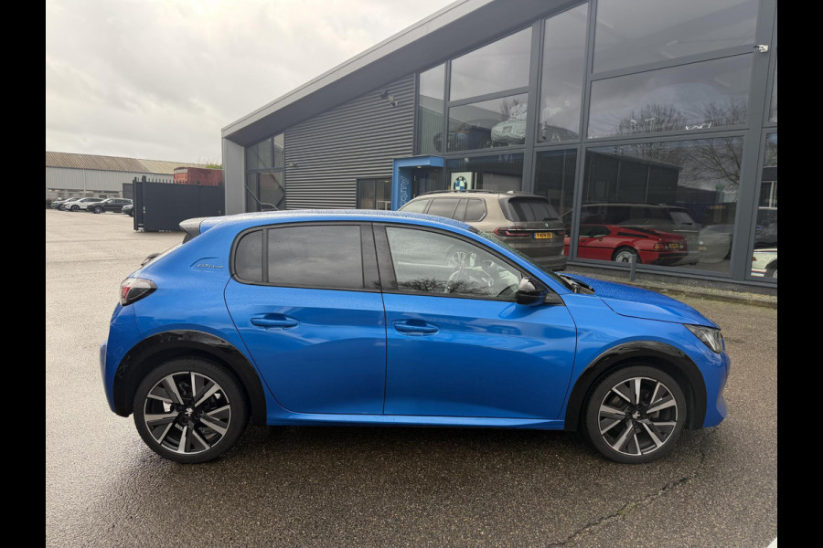 Peugeot 208 1.2 PureTech GT-Line CAMERA | NAVIGATIE | DEALER ONDERHOUDEN | INCLUSIEF 12 MAANDEN BOVAG GARANTIE