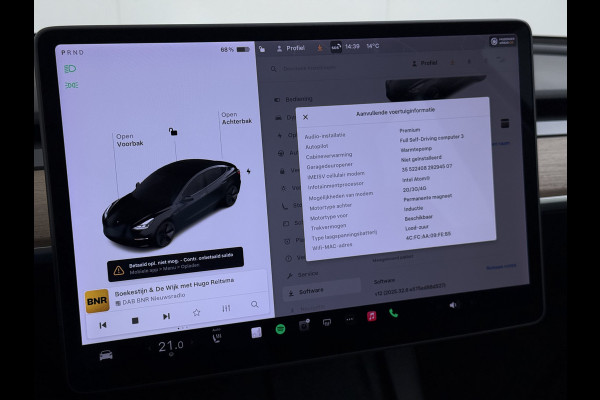 Tesla Model 3 Long Range AWD 75kWh Facelift Warmtepomp Trekhaak SOH 92% AutoPilot Leder Panoramadak Adaptive-Cruise Camera's Elektr.-Stuur+Sto Elek.Achterklep Navi LED DAB Voorverwarmen interieur Keyless One-Pedal-Drive 4WD 1e Eigenaar Origineel Nederlandse Auto Fabrieksgarantie op Accu en Motor tot 21-12-2028/192.00km