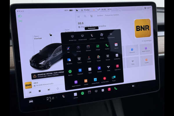 Tesla Model 3 Long Range AWD 75kWh Facelift Warmtepomp Trekhaak SOH 92% AutoPilot Leder Panoramadak Adaptive-Cruise Camera's Elektr.-Stuur+Sto Elek.Achterklep Navi LED DAB Voorverwarmen interieur Keyless One-Pedal-Drive 4WD 1e Eigenaar Origineel Nederlandse Auto Fabrieksgarantie op Accu en Motor tot 21-12-2028/192.00km