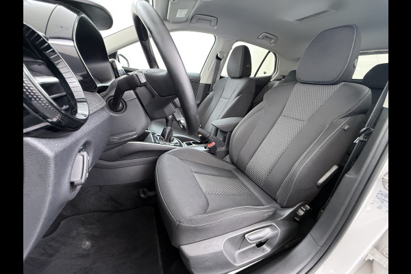 Škoda Fabia 1.0TSI 96PK 5Drs Ecc Navi* Camera Stoelverwarming Apple Carplay Android Auto Cruise Control Pdc Lmv Isofix Privacyglas Led Smartlink Bluetooth Keyless Licht-/regensensor Mooie en complete Skoda Fabia 380 Liter kofferruimte