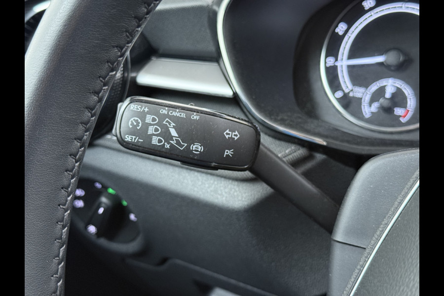 Škoda Fabia 1.0TSI 96PK 5Drs Ecc Navi* Camera Stoelverwarming Apple Carplay Android Auto Cruise Control Pdc Lmv Isofix Privacyglas Led Smartlink Bluetooth Keyless Licht-/regensensor Mooie en complete Skoda Fabia 380 Liter kofferruimte