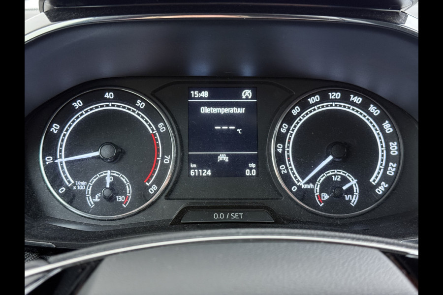 Škoda Fabia 1.0TSI 96PK 5Drs Ecc Navi* Camera Stoelverwarming Apple Carplay Android Auto Cruise Control Pdc Lmv Isofix Privacyglas Led Smartlink Bluetooth Keyless Licht-/regensensor Mooie en complete Skoda Fabia 380 Liter kofferruimte