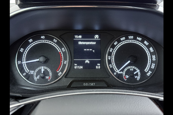 Škoda Fabia 1.0TSI 96PK 5Drs Ecc Navi* Camera Stoelverwarming Apple Carplay Android Auto Cruise Control Pdc Lmv Isofix Privacyglas Led Smartlink Bluetooth Keyless Licht-/regensensor Mooie en complete Skoda Fabia 380 Liter kofferruimte