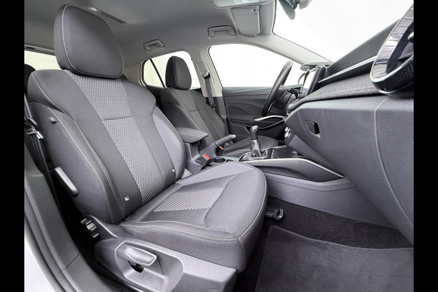 Škoda Fabia 1.0TSI 96PK 5Drs Ecc Navi* Camera Stoelverwarming Apple Carplay Android Auto Cruise Control Pdc Lmv Isofix Privacyglas Led Smartlink Bluetooth Keyless Licht-/regensensor Mooie en complete Skoda Fabia 380 Liter kofferruimte