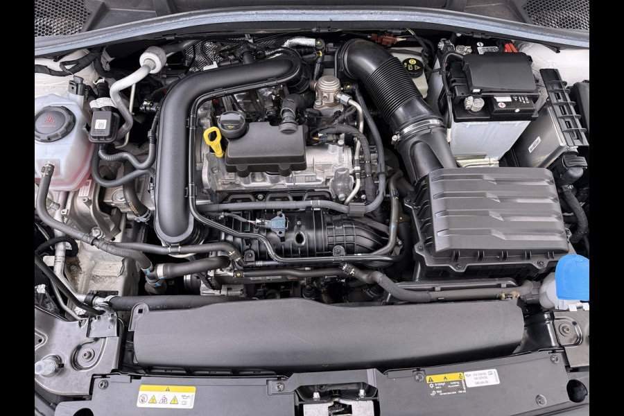 Škoda Fabia 1.0TSI 96PK 5Drs Ecc Navi* Camera Stoelverwarming Apple Carplay Android Auto Cruise Control Pdc Lmv Isofix Privacyglas Led Smartlink Bluetooth Keyless Licht-/regensensor Mooie en complete Skoda Fabia 380 Liter kofferruimte