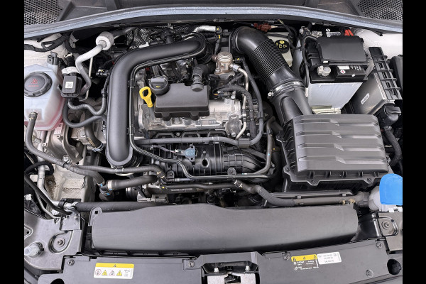 Škoda Fabia 1.0TSI 96PK 5Drs Ecc Navi* Camera Stoelverwarming Apple Carplay Android Auto Cruise Control Pdc Lmv Isofix Privacyglas Led Smartlink Bluetooth Keyless Licht-/regensensor Mooie en complete Skoda Fabia 380 Liter kofferruimte