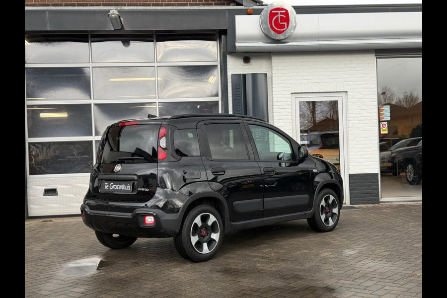 Fiat Panda 1.0 Hybrid Cross 5 persoons