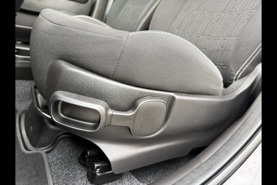 Fiat Panda 1.0 Hybrid Cross 5 persoons