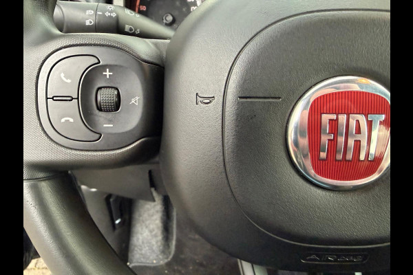 Fiat Panda 1.0 Hybrid Cross 5 persoons