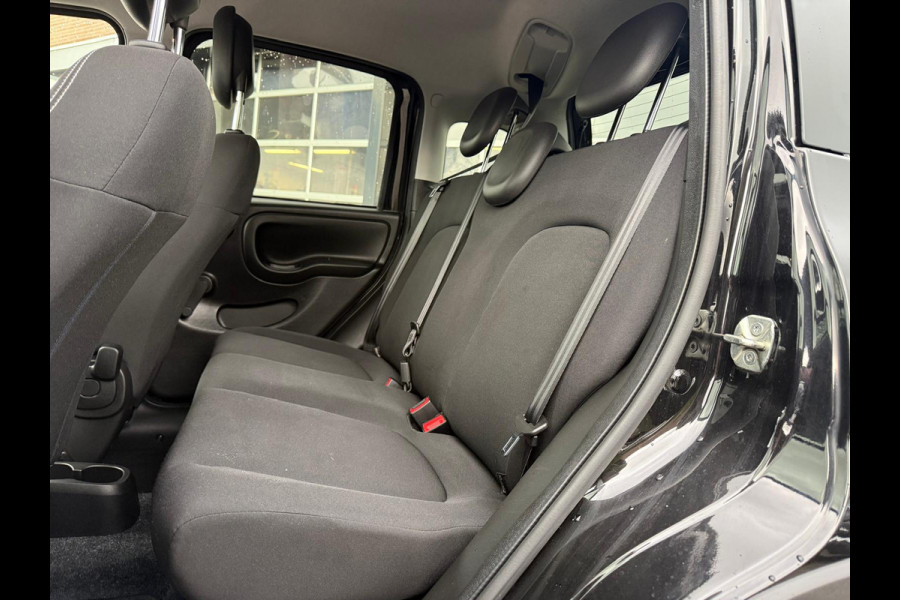 Fiat Panda 1.0 Hybrid Cross 5 persoons