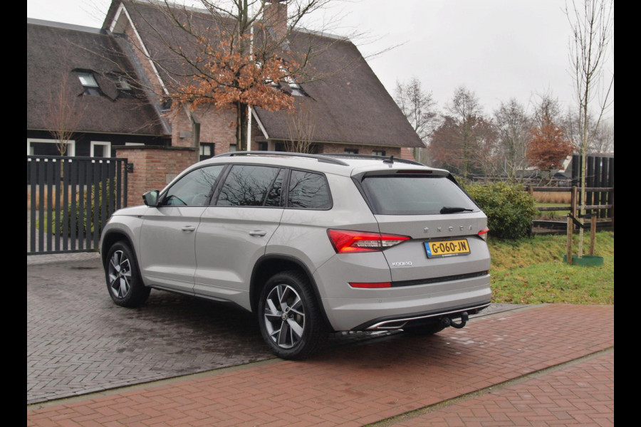 Škoda Kodiaq 1.5 TSI Sportline Business 7p. |  DSG | 7 Persoons | Trekhaak | Camera | Sfeerverlichting |