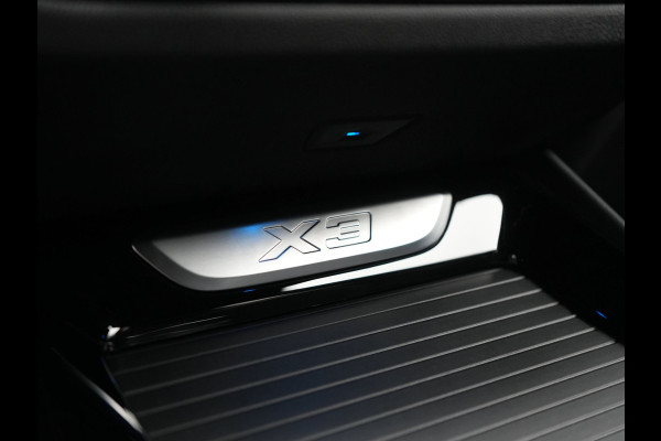 BMW X3 xDrive30e M Sport Plug In Hybrid 293pk Dealer O.H PHEV | Trekhaak Af Fabriek | Adaptive LED | 360 Camera | Head Up | Harman / Kardon | Lederen Sportstoelen Memory & Verwarmd | Blis | Keyless | Navigatie | Cruise Control | Apple Carplay |