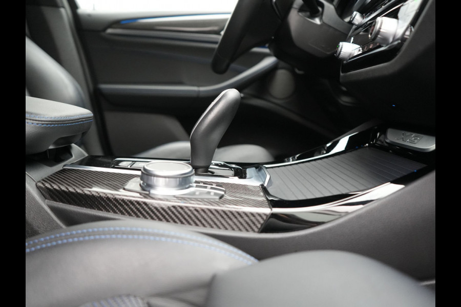 BMW X3 xDrive30e M Sport Plug In Hybrid 293pk Dealer O.H PHEV | Trekhaak Af Fabriek | Adaptive LED | 360 Camera | Head Up | Harman / Kardon | Lederen Sportstoelen Memory & Verwarmd | Blis | Keyless | Navigatie | Cruise Control | Apple Carplay |