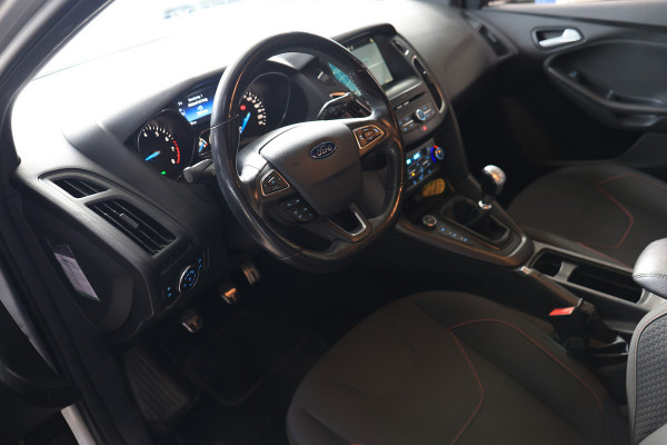 Ford FOCUS Wagon 1.5 ST-Line NAP TRKHK NAVI CAMERA CLIMA PDC PARKAst '18