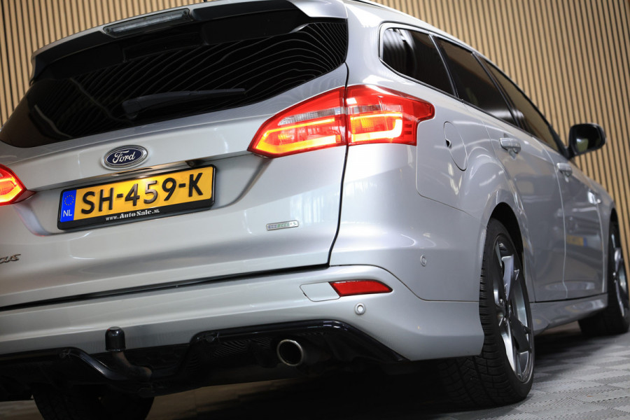 Ford FOCUS Wagon 1.5 ST-Line NAP TRKHK NAVI CAMERA CLIMA PDC PARKAst '18