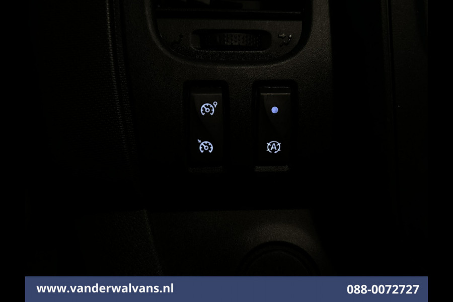 Renault Trafic 2.0 dCi 120pk L2H1 Euro6 Airco | Imperiaal | LED | Cruisecontrol | Trekhaak Parkeersensoren, Bijrijdersbank