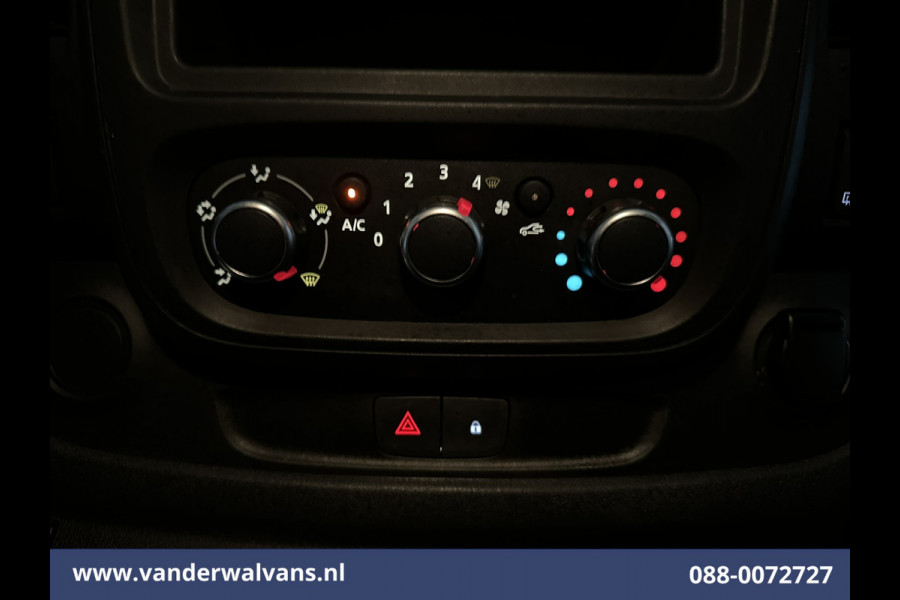 Renault Trafic 2.0 dCi 120pk L2H1 Euro6 Airco | Imperiaal | LED | Cruisecontrol | Trekhaak Parkeersensoren, Bijrijdersbank
