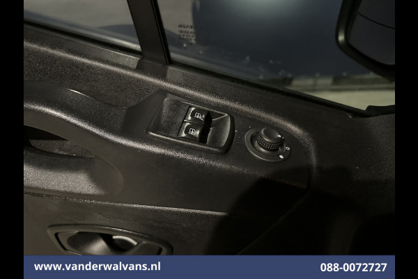 Renault Trafic 2.0 dCi 120pk L2H1 Euro6 Airco | Imperiaal | LED | Cruisecontrol | Trekhaak Parkeersensoren, Bijrijdersbank