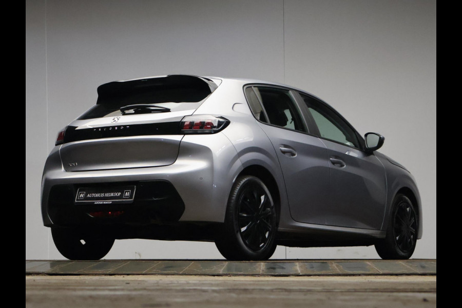 Peugeot 208 1.2 PureTech Sport (APPLE CARPLAY,NAVI,CAMERA,360 VIEW,LED,FLIPPERS,CRUISE,SPORTSTOELEN,NETTE STAAT)