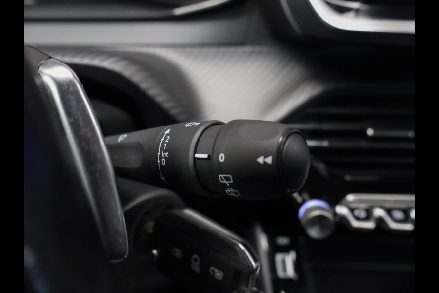 Peugeot 208 1.2 PureTech Sport (APPLE CARPLAY,NAVI,CAMERA,360 VIEW,LED,FLIPPERS,CRUISE,SPORTSTOELEN,NETTE STAAT)