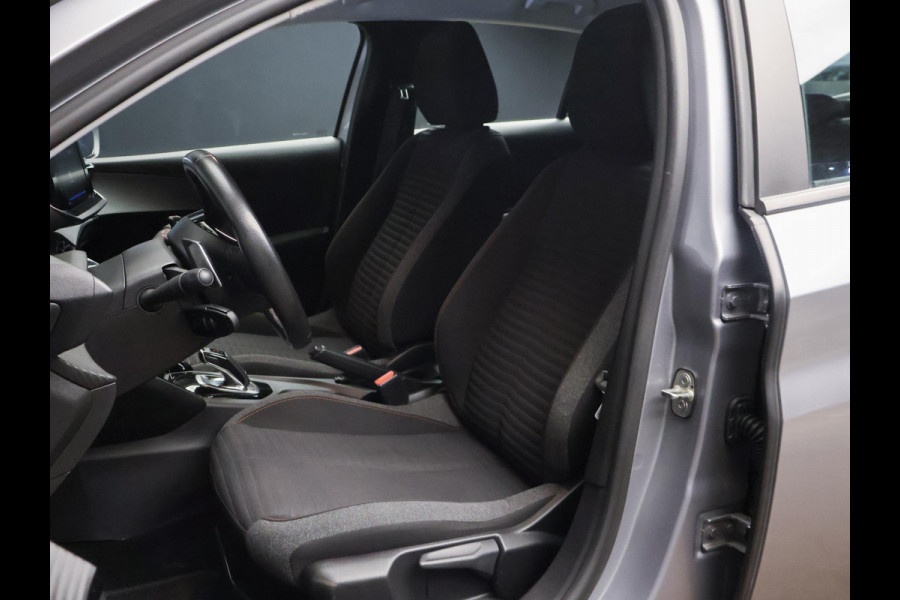 Peugeot 208 1.2 PureTech Sport (APPLE CARPLAY,NAVI,CAMERA,360 VIEW,LED,FLIPPERS,CRUISE,SPORTSTOELEN,NETTE STAAT)