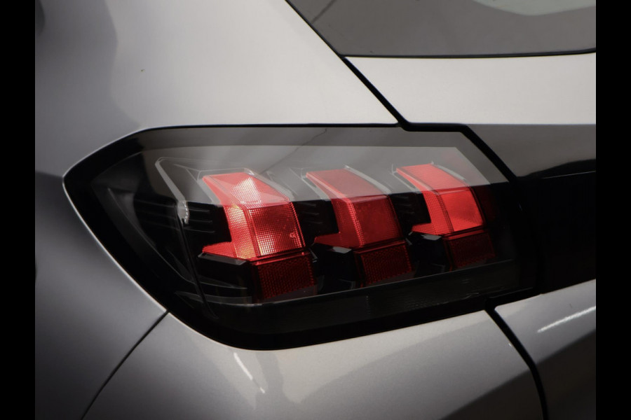 Peugeot 208 1.2 PureTech Sport (APPLE CARPLAY,NAVI,CAMERA,360 VIEW,LED,FLIPPERS,CRUISE,SPORTSTOELEN,NETTE STAAT)