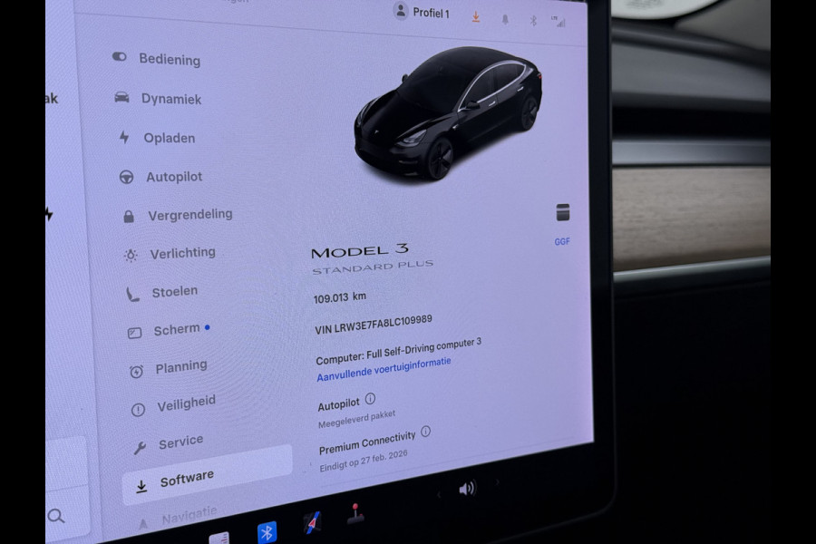 Tesla Model 3 RWD SR plus 325PK LFP Accu Trekhaak AutoPilot Leder Panoramadak Adaptive-Cruise Camera's Elektr.-Stuur+Stoelen+Spiegels+Geheugen Navi LED DAB Voorverwarmen Keyless One-Pedal-Drive Lmv 18" SOH 89% 1.000KG Trekgewicht 1e Eigenaar Origineel Nederlandse Auto Fabrieks Garantie op Accu en Motor tot 14-12-2028/160.000km