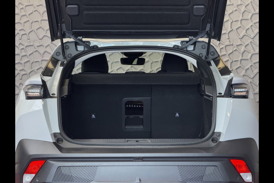 Peugeot 408 BENZINE ALLURE 130 PK XL.NAVI 360.CAMERA LED HALF LEER VIR.COCKPIT