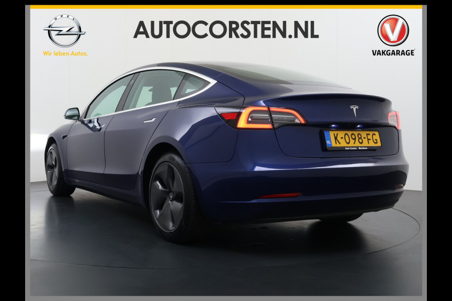 Tesla Model 3 RWD SR plus 325PK LFP Accu Trekhaak Lmv 18" AutoPilot Leder Panoramadak Adaptive-Cruise Camera's Elektr.-Stuur+Stoelen+Spiegels+ Navi LED DAB Voorverwarmen Keyless One-Pedal-Drive SOH 88% 1e Eigenaar Origineel Nederlandse Auto Fabrieksgarantie op Accu en Motor tot 15-12-2028/160.000km