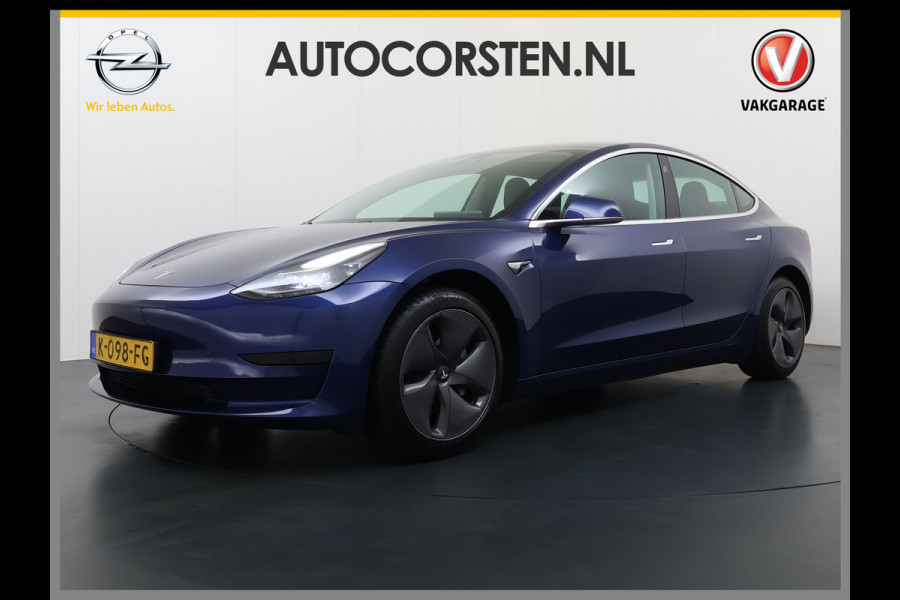 Tesla Model 3 RWD SR plus 325PK LFP Accu Trekhaak Lmv 18" AutoPilot Leder Panoramadak Adaptive-Cruise Camera's Elektr.-Stuur+Stoelen+Spiegels+ Navi LED DAB Voorverwarmen Keyless One-Pedal-Drive SOH 88% 1e Eigenaar Origineel Nederlandse Auto Fabrieksgarantie op Accu en Motor tot 15-12-2028/160.000km