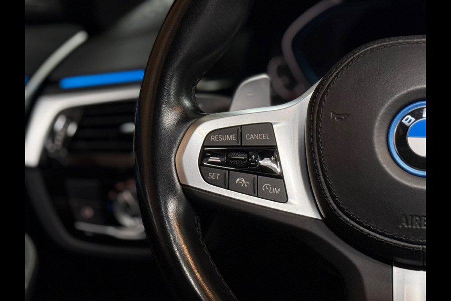 BMW 5 Serie Touring 530e M-Sport Pro xDrive | bomVOL | Pano | H/K Sound | HUD | ACC | Nappa leder | Parkeerassistent+