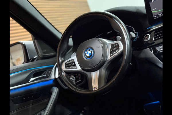 BMW 5 Serie Touring 530e M-Sport Pro xDrive | bomVOL | Pano | H/K Sound | HUD | ACC | Nappa leder | Parkeerassistent+