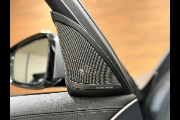 BMW 5 Serie Touring 530e M-Sport Pro xDrive | bomVOL | Pano | H/K Sound | HUD | ACC | Nappa leder | Parkeerassistent+