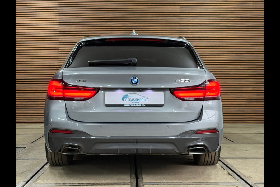 BMW 5 Serie Touring 530e M-Sport Pro xDrive | bomVOL | Pano | H/K Sound | HUD | ACC | Nappa leder | Parkeerassistent+