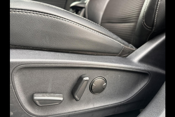 Ford Kuga 2.5 PHEV Titanium | Winter Pack | Technology Pack | Leder-Stof | HUD | Adaptive CC | Navi | 360-Camera |