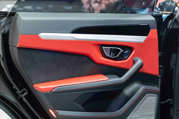 Lamborghini Urus ManSORY |TWOTONE|PANO|B&O|LIMITED