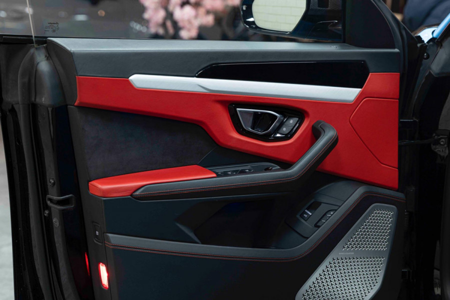 Lamborghini Urus ManSORY |TWOTONE|PANO|B&O|LIMITED