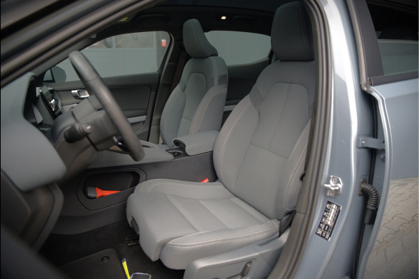 Polestar 2 Long Range Dual Motor Launch Edition 78kWh | Panoramadak | Stoelverwarming | Stuurverwarming | Harman Kardon | Memory Seat | 360 Camera | Keyless | Apple Carplay | Adaptive Cruise Control | BTW | LED |