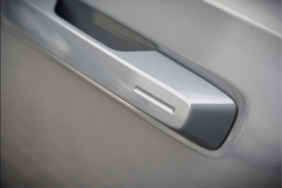 Polestar 2 Long Range Dual Motor Launch Edition 78kWh | Panoramadak | Stoelverwarming | Stuurverwarming | Harman Kardon | Memory Seat | 360 Camera | Keyless | Apple Carplay | Adaptive Cruise Control | BTW | LED |