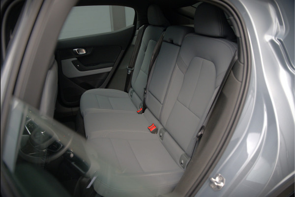 Polestar 2 Long Range Dual Motor Launch Edition 78kWh | Panoramadak | Stoelverwarming | Stuurverwarming | Harman Kardon | Memory Seat | 360 Camera | Keyless | Apple Carplay | Adaptive Cruise Control | BTW | LED |