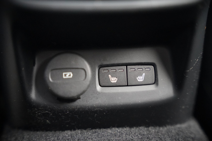 Polestar 2 Long Range Dual Motor Launch Edition 78kWh | Panoramadak | Stoelverwarming | Stuurverwarming | Harman Kardon | Memory Seat | 360 Camera | Keyless | Apple Carplay | Adaptive Cruise Control | BTW | LED |