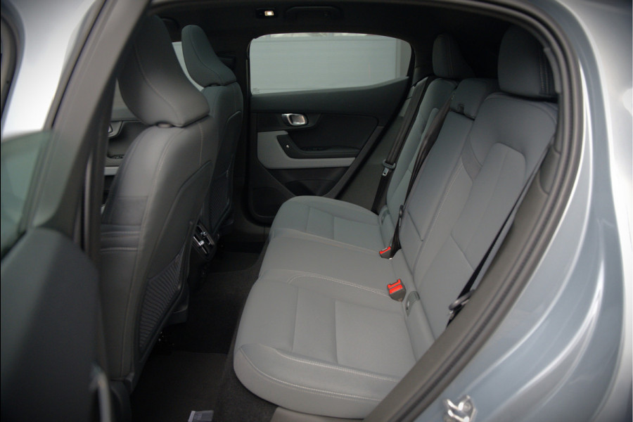 Polestar 2 Long Range Dual Motor Launch Edition 78kWh | Panoramadak | Stoelverwarming | Stuurverwarming | Harman Kardon | Memory Seat | 360 Camera | Keyless | Apple Carplay | Adaptive Cruise Control | BTW | LED |