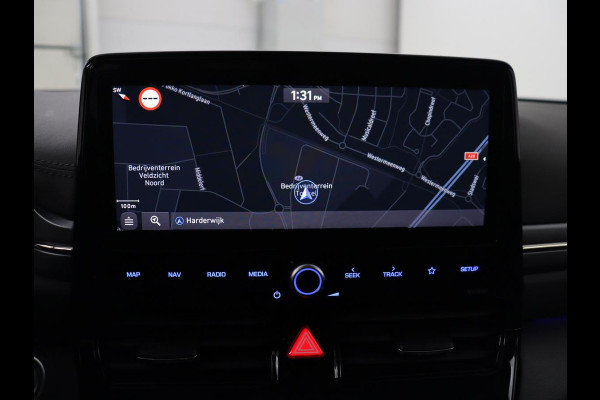 Hyundai IONIQ Comfort EV 38 kWh | SOH 100% | Stoelverwarming | Adaptive cruise | Warmtepomp | Carplay | Camera | Full LED | Keyless | Navigatie | Infinity Sound